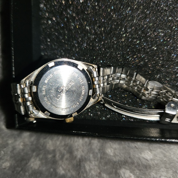 Watch - Picture 3 of 4